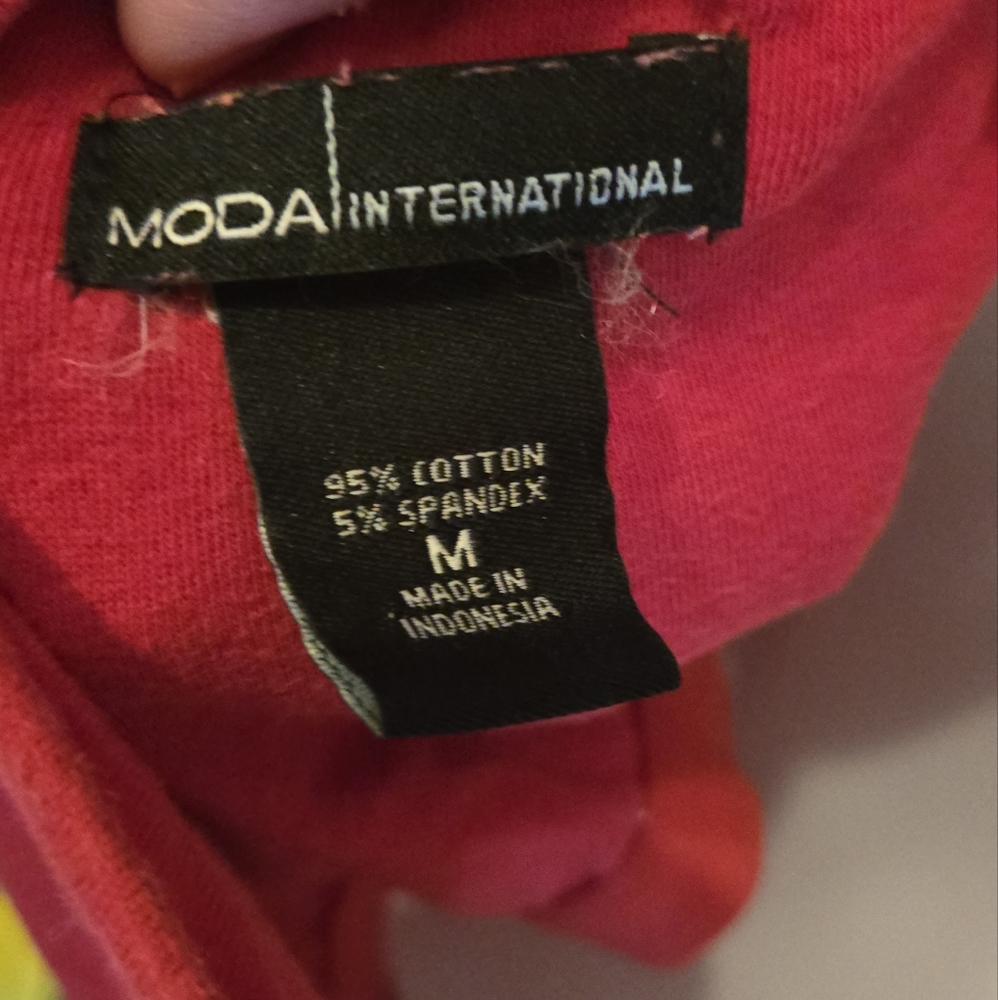 Moda Red Tank Top Built In Shelf Bra SzM - Picture 5 of 6